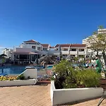 Olimpus Leasure Апартаменти *
